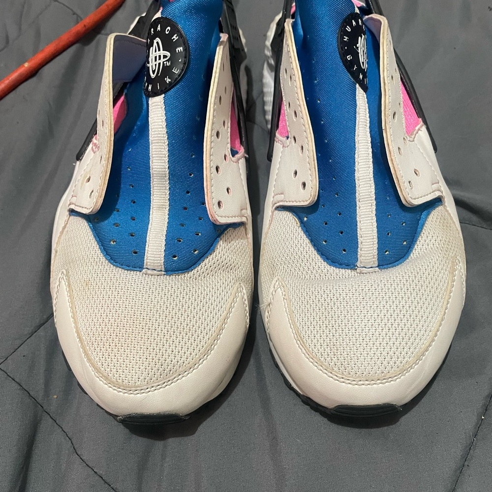 Nike Herschel White and Blue and Pink Athletic Sneakers